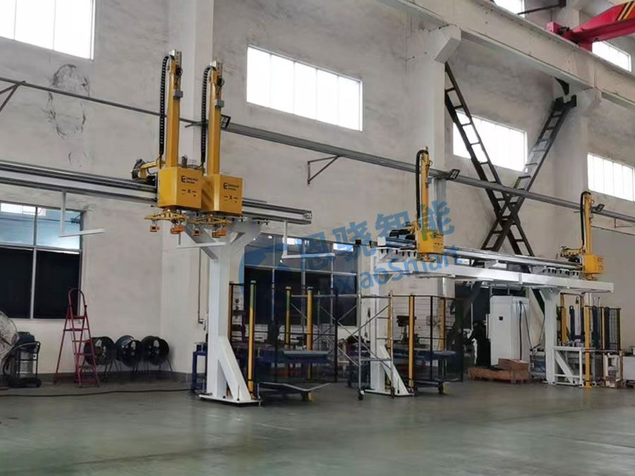 经济款机械手龙腾端板自动线